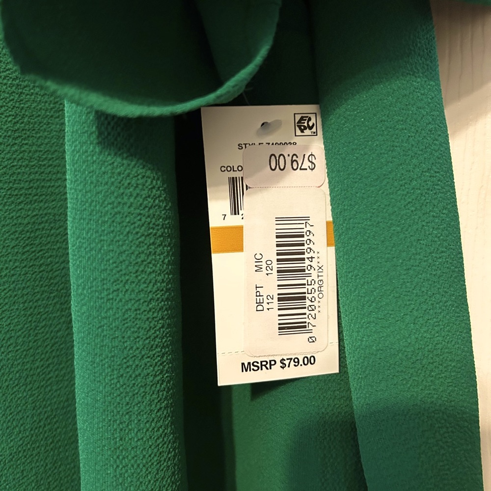 Beautiful top, brand new with tags.